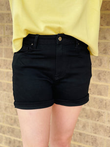 RISEN HR CUFFED SHORTS