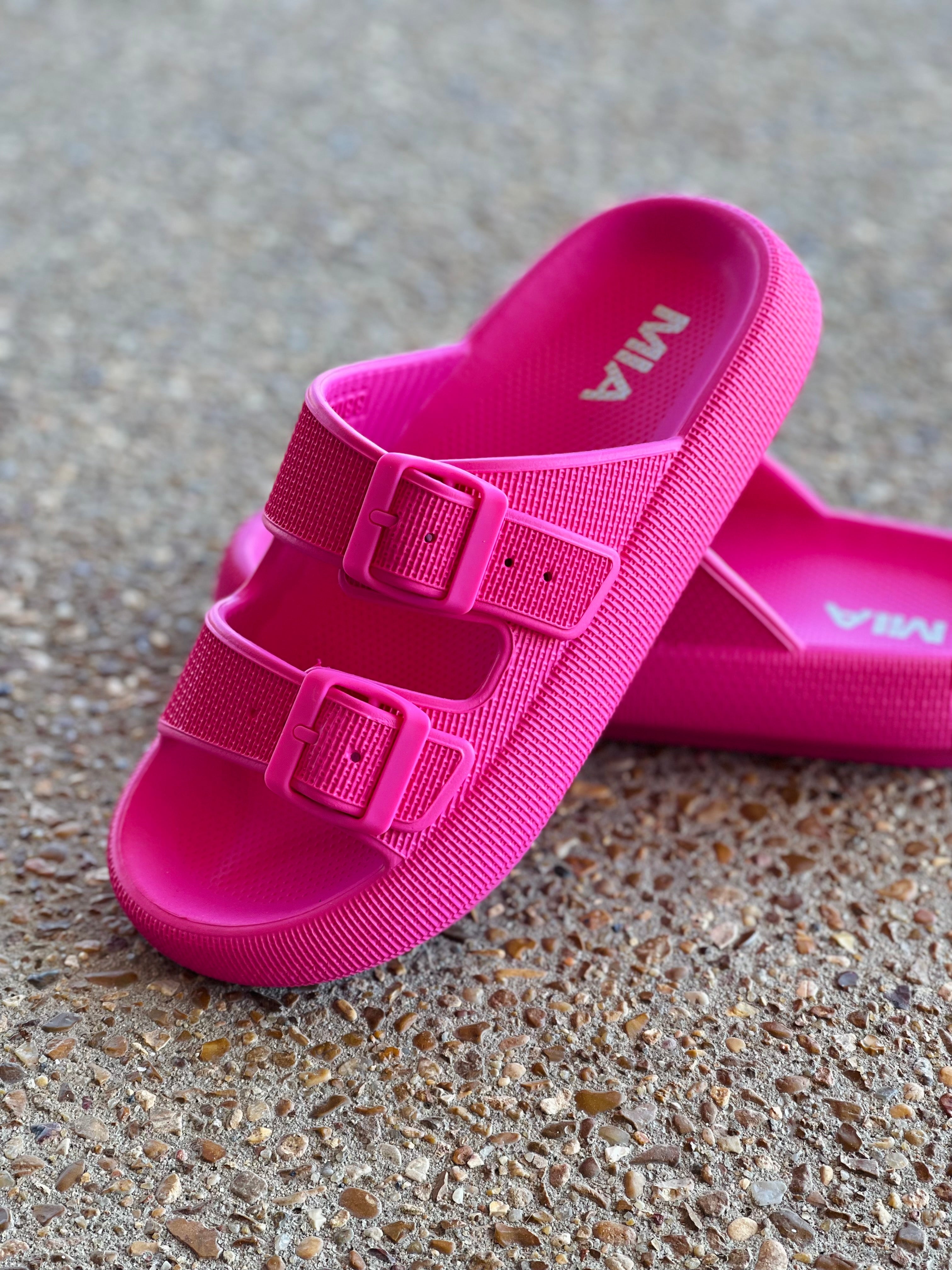 Libbie Slide in Hot Pink