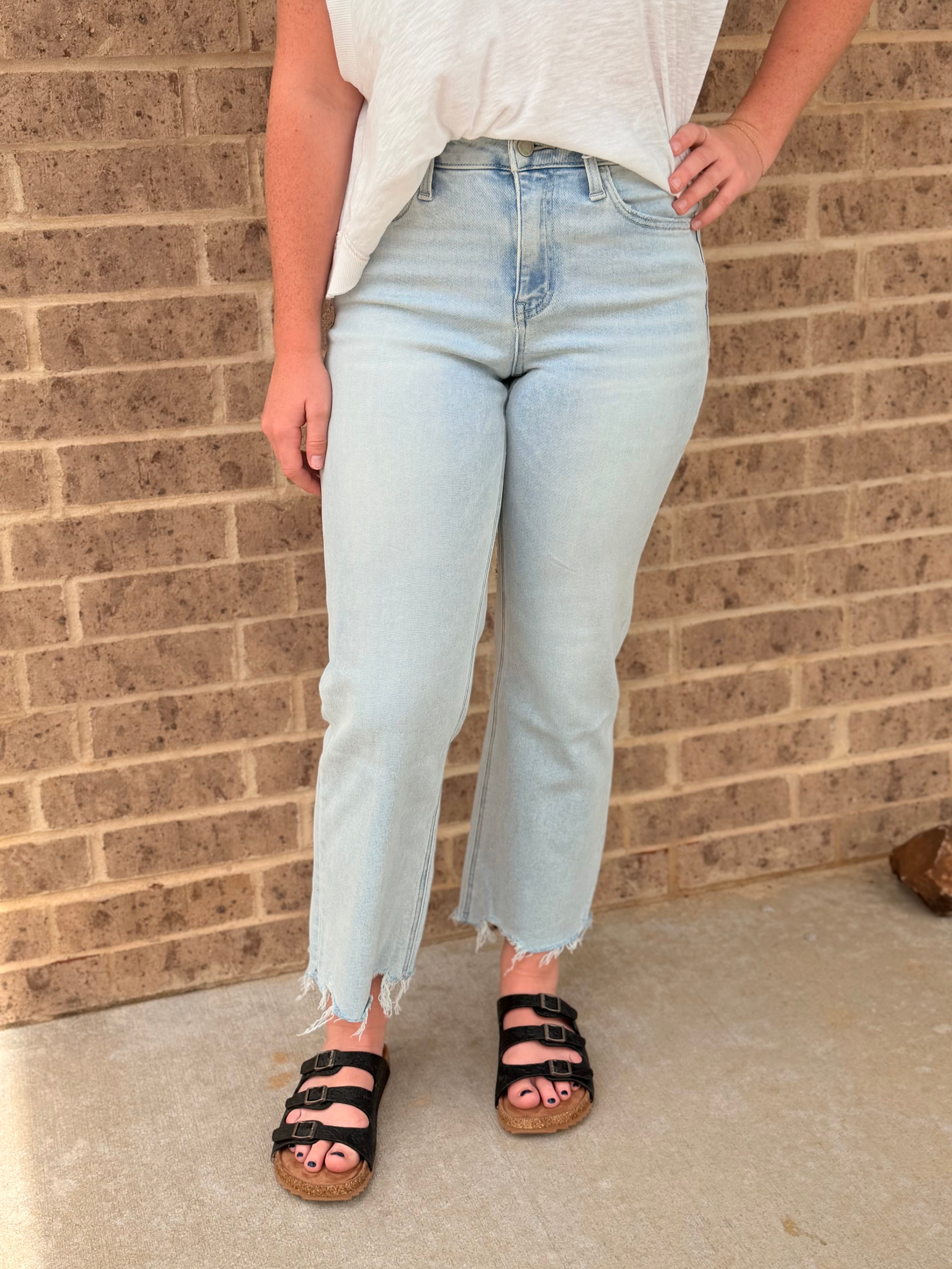 Vervet HIGH RISE LIGHT WASH SLIM WIDE JEANS