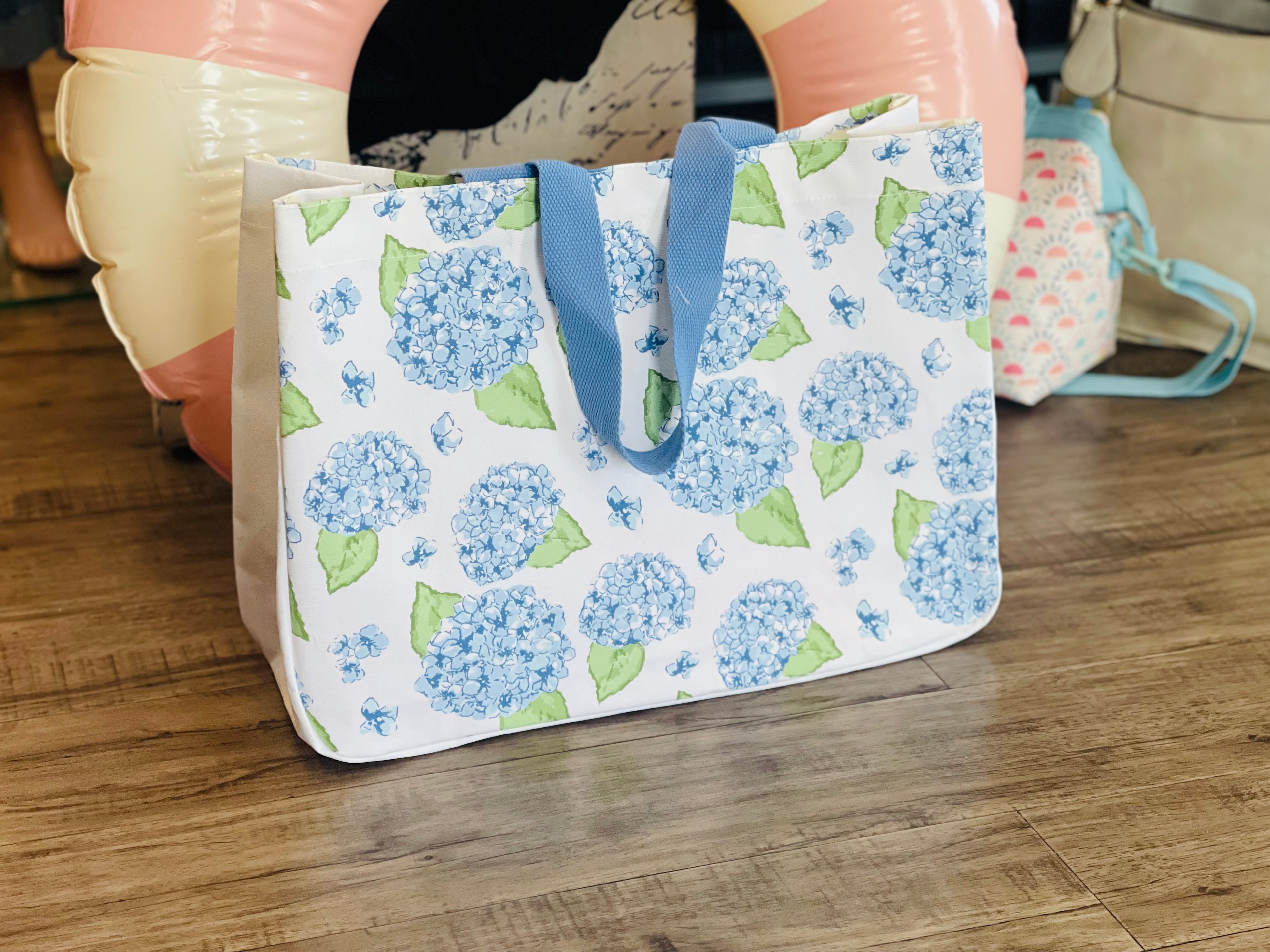 Hydrangea Beach Tote