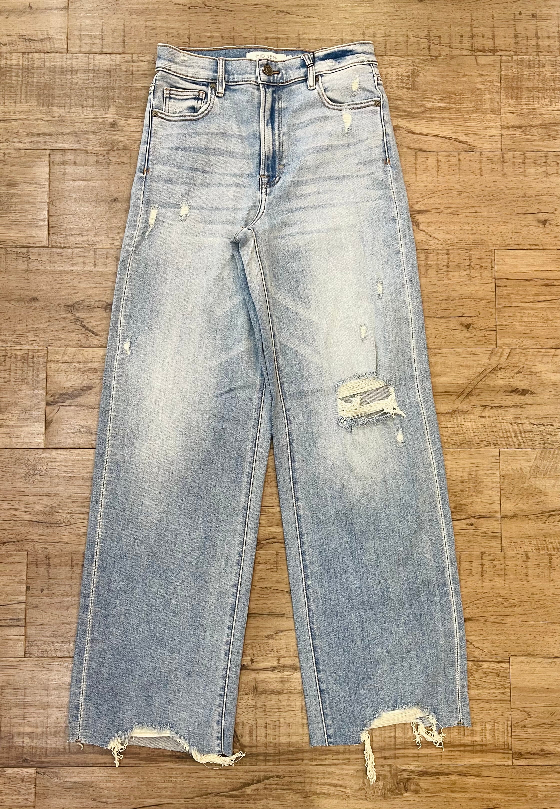 Logan LW Distressed Hidden Dad Jean
