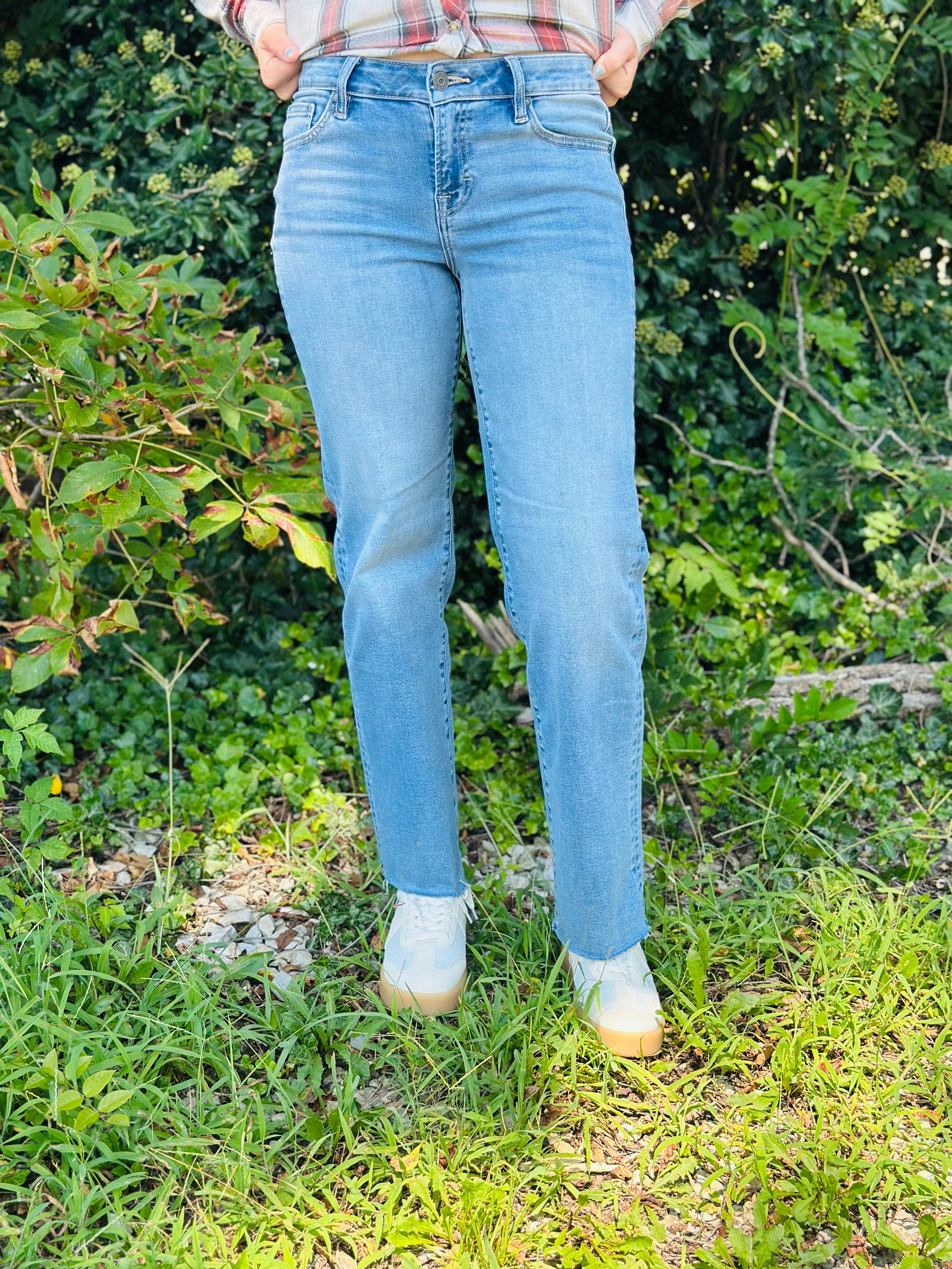 Hidden Clean Stretch Straight
