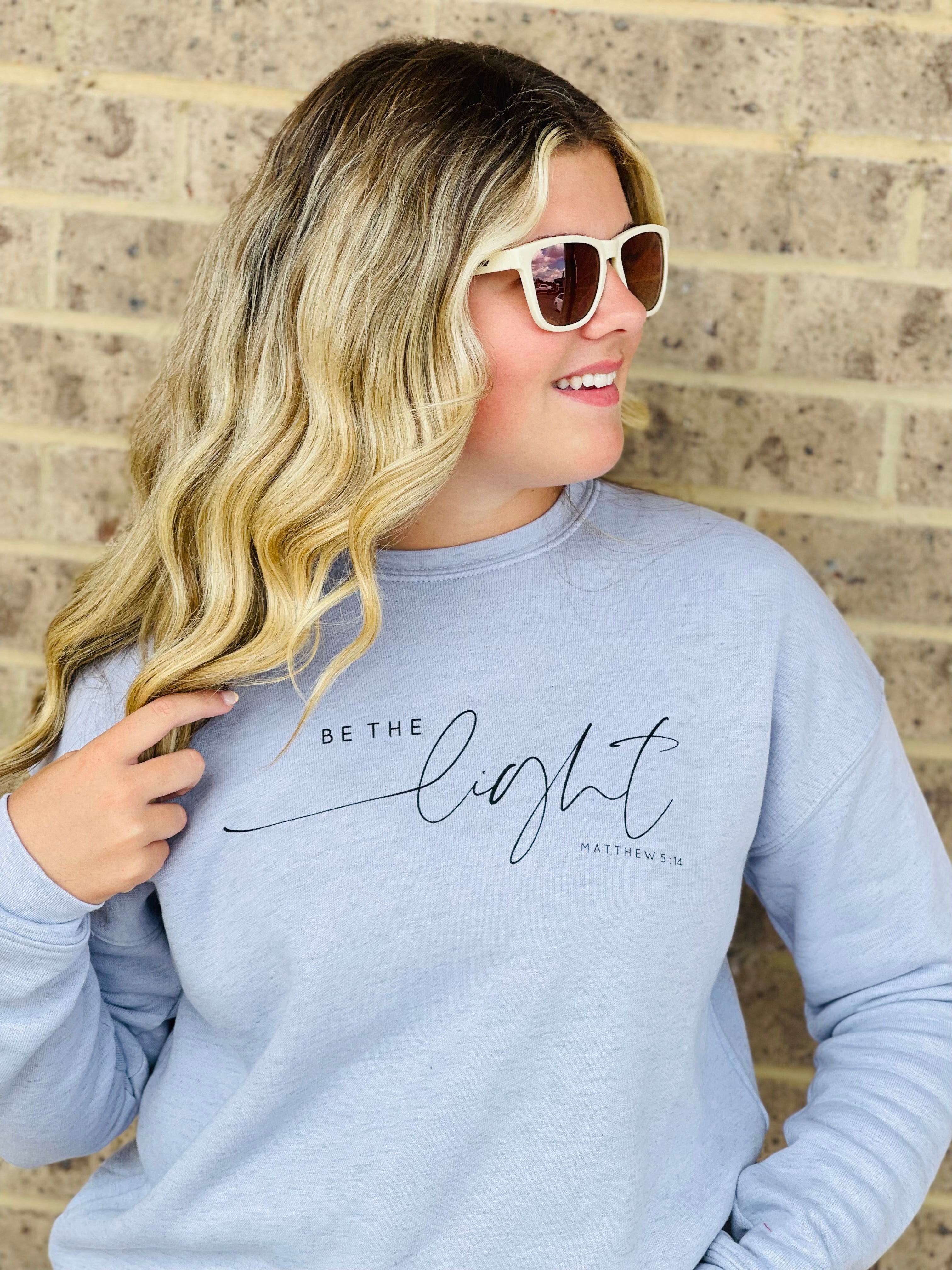 Be the Light Graphic Sweatshirt
