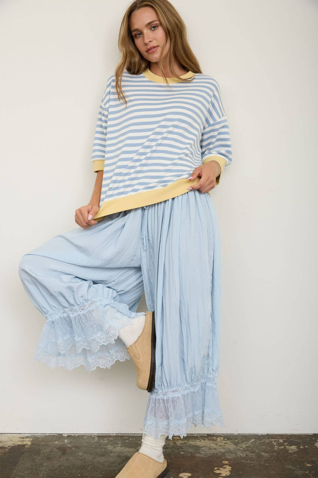 COLORBLOCK TRIM STRIPE SHORT DROP SLEEVE KNIT TOP