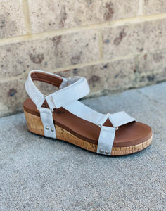 Don’t Tempt Me Wedge