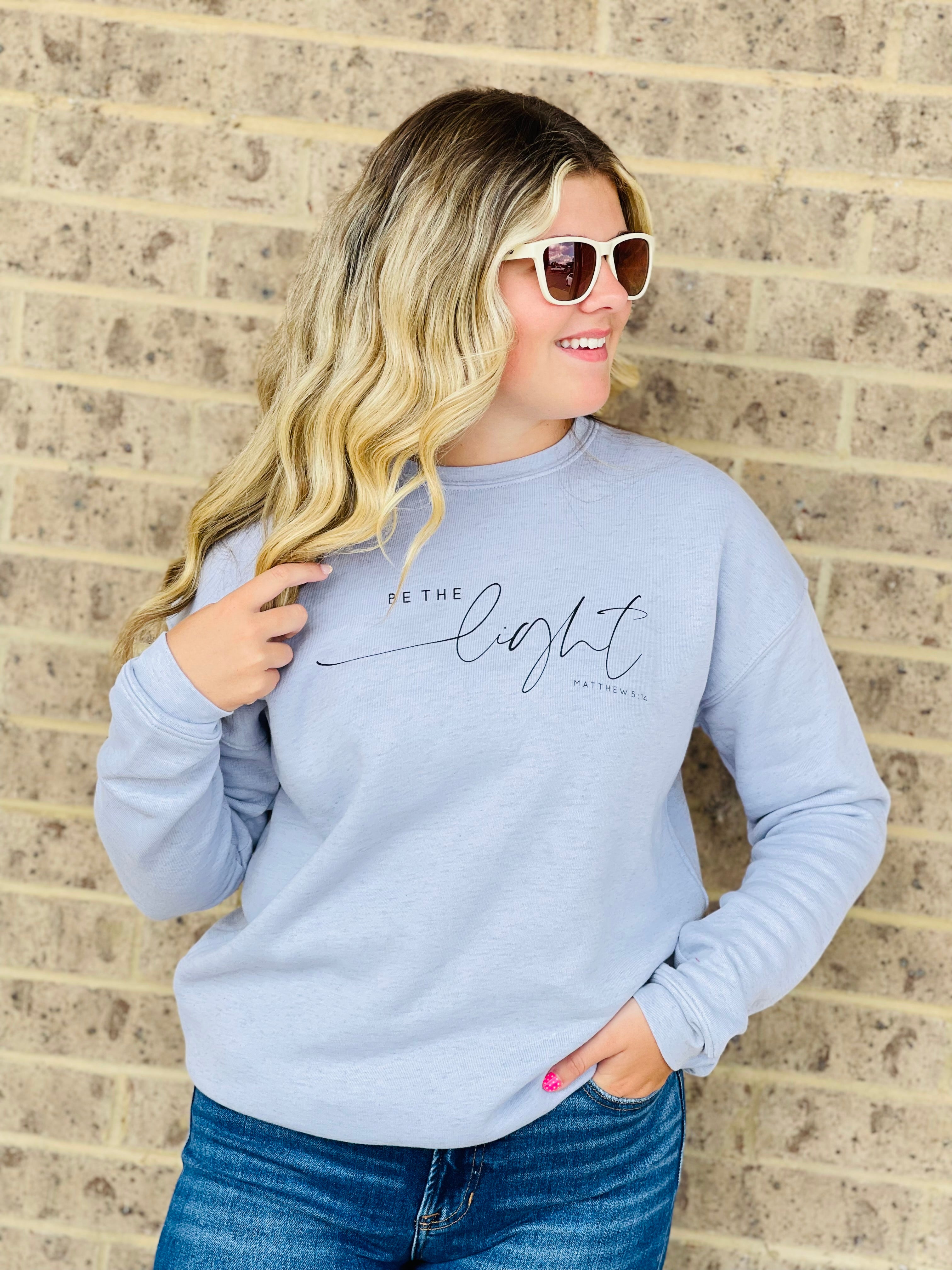 Be the Light Graphic Sweatshirt