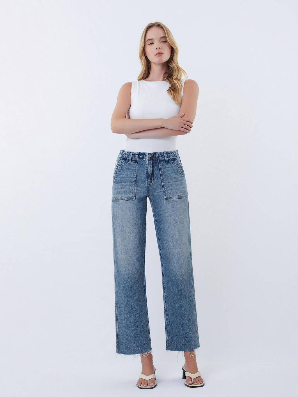 HIGH RISE PATCH POCKET SLIM WIDE JEANS