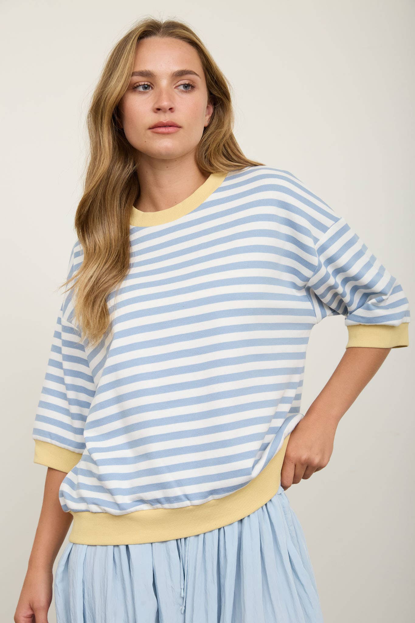 COLORBLOCK TRIM STRIPE SHORT DROP SLEEVE KNIT TOP