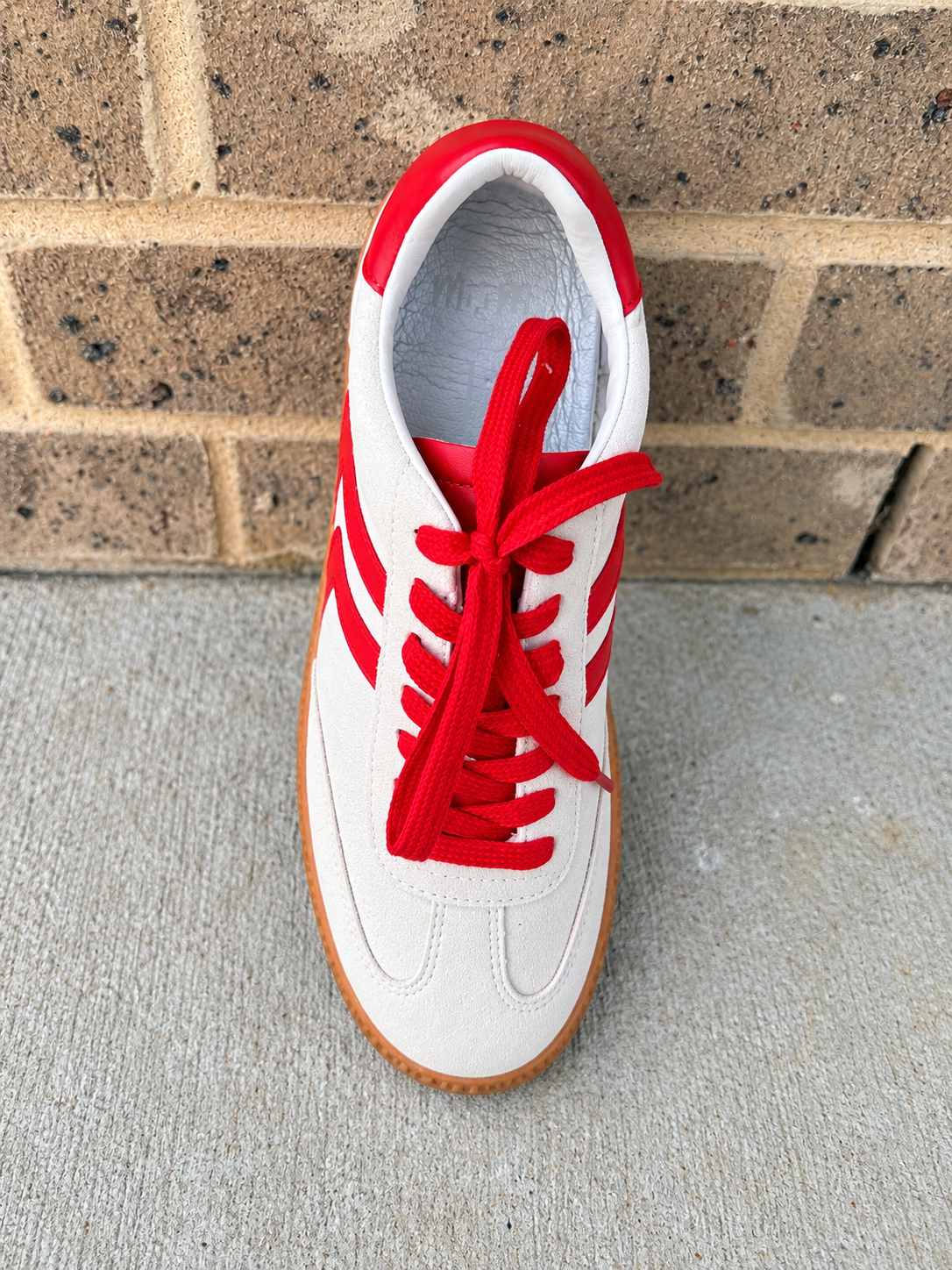 Xena Tennis Shoe