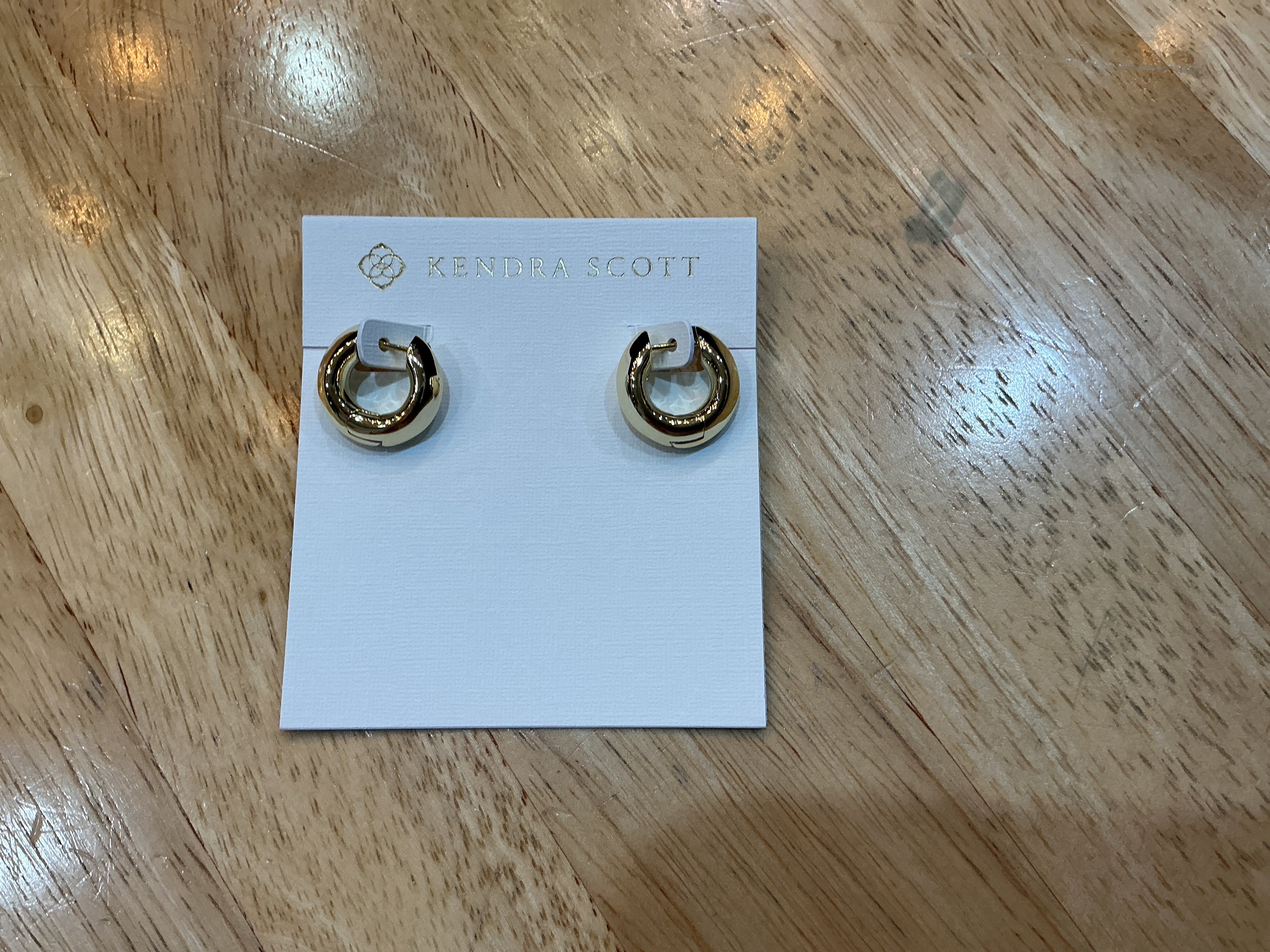 Mikki Metal Huggie Earrings