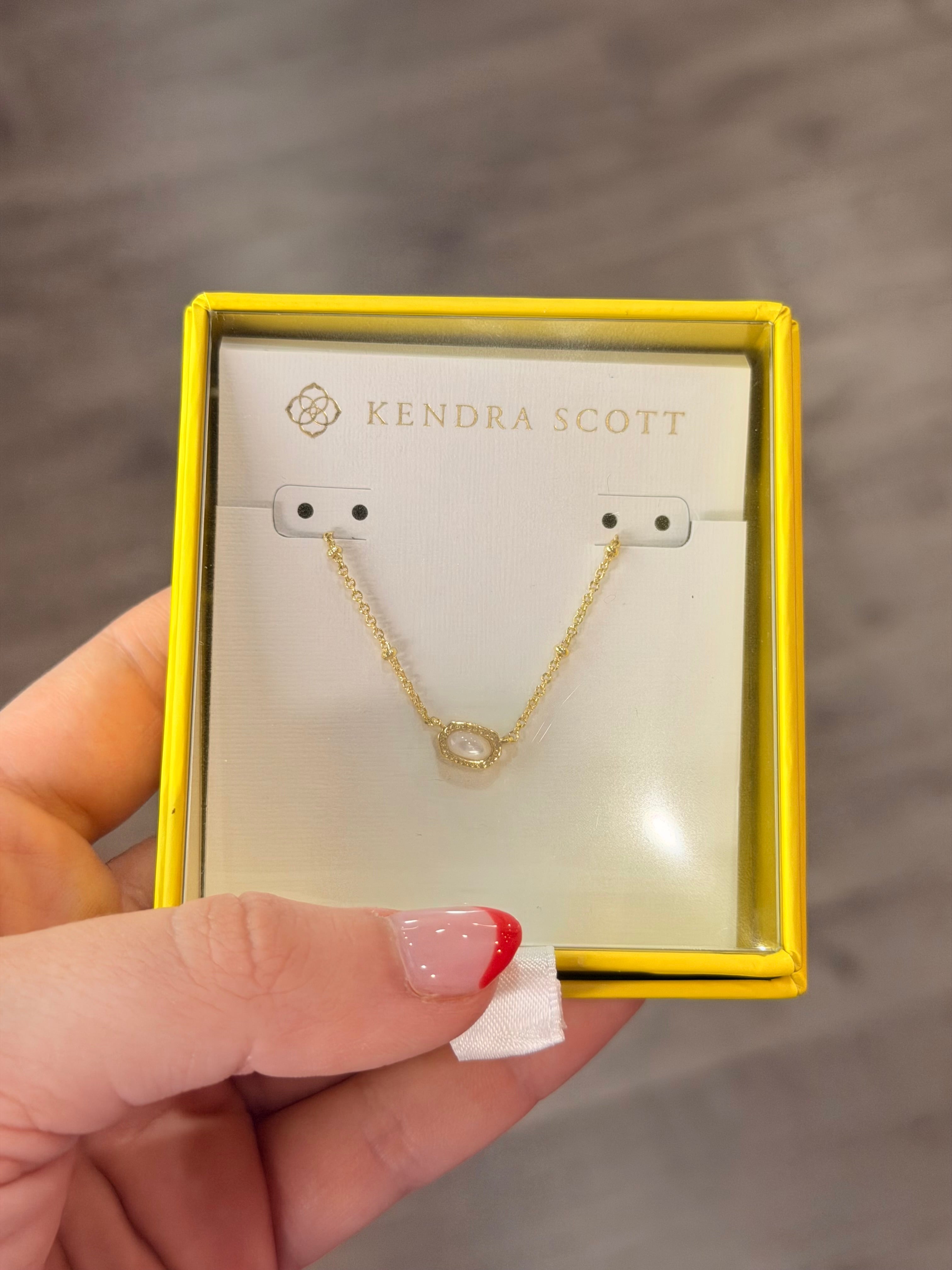 Mini Elisa Boxed Pendant