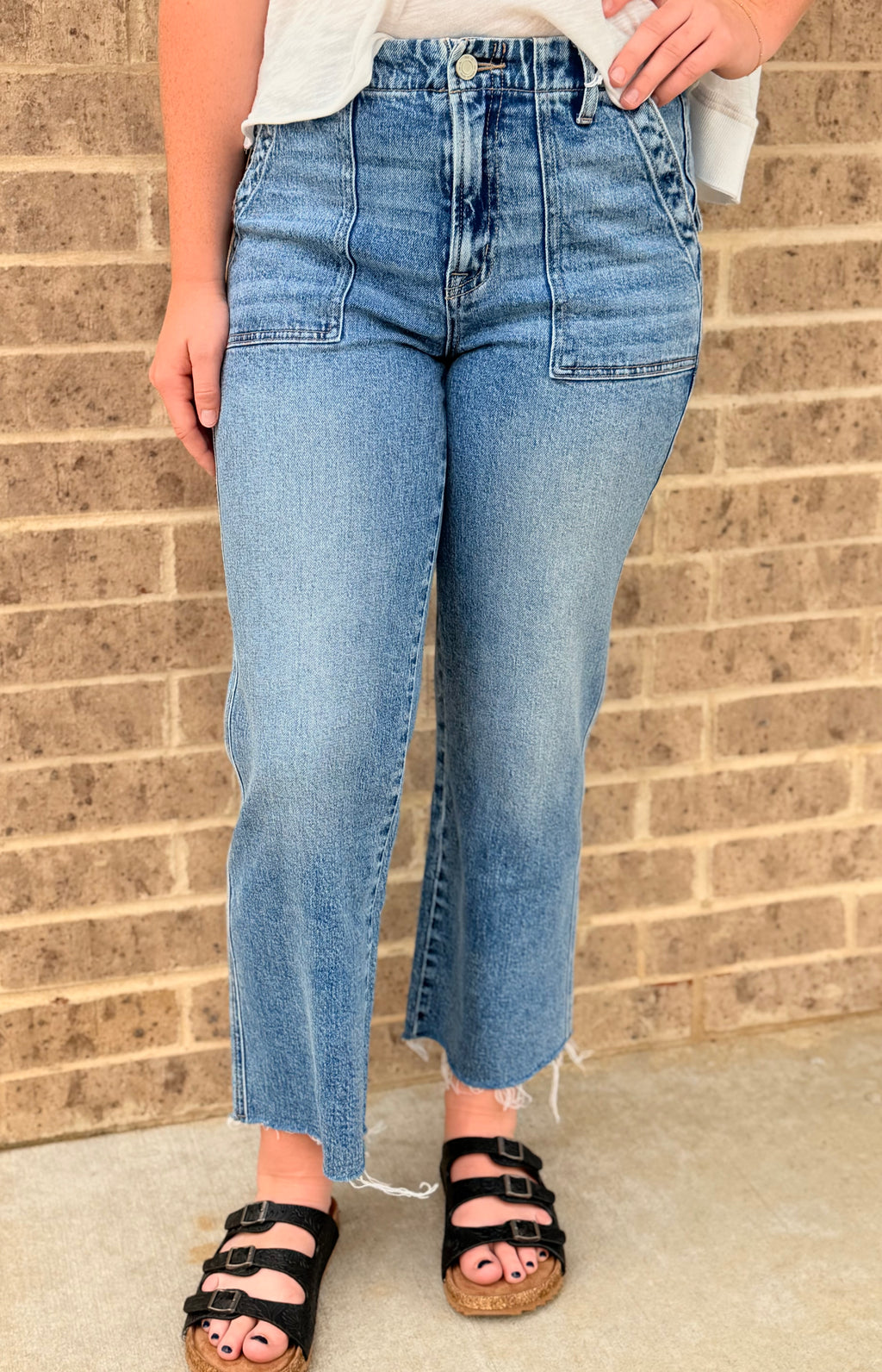 HIGH RISE PATCH POCKET SLIM WIDE JEANS