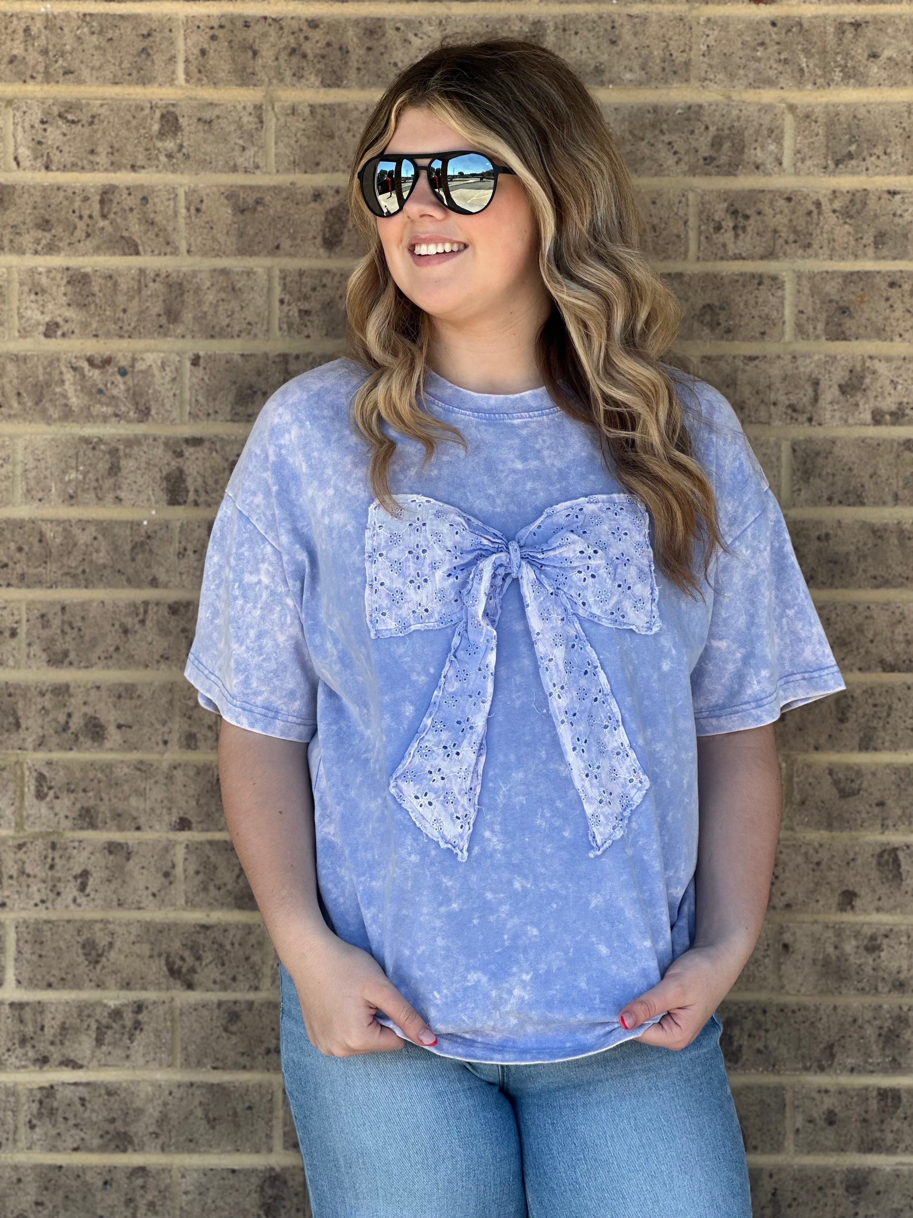 Sweet Knot Bow Lavender Tee