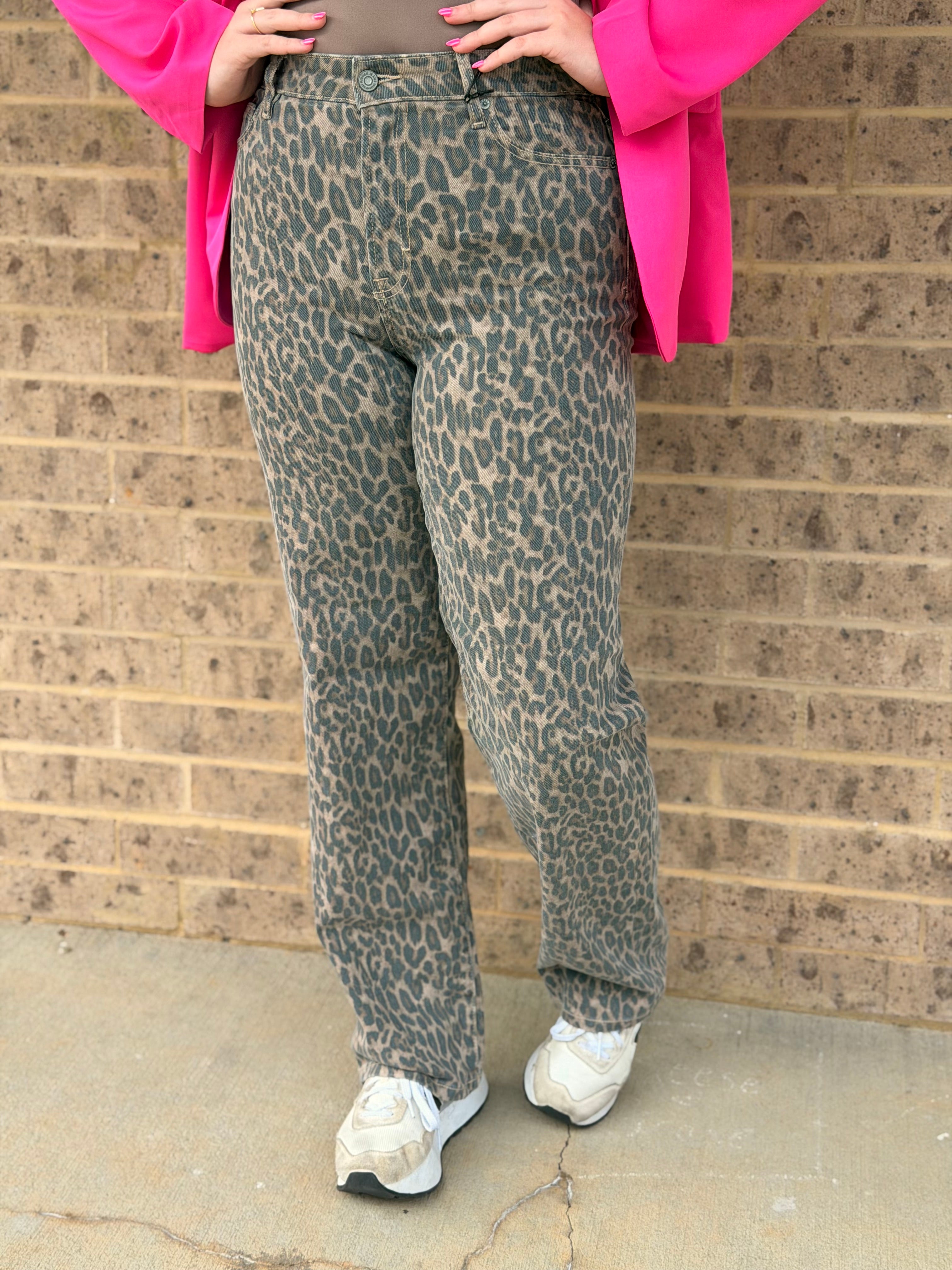Ella Hidden Cheetah Straight Leg