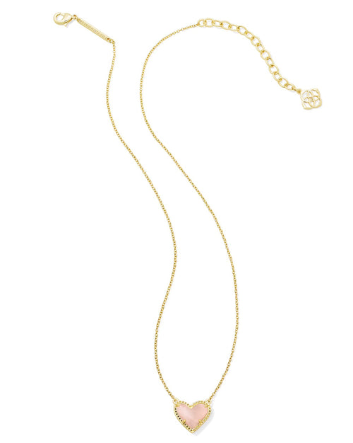 Ari Heart Short Pendant