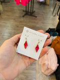 KINSLEY DROP EAR GOLD RASP ILLSN 9608856167