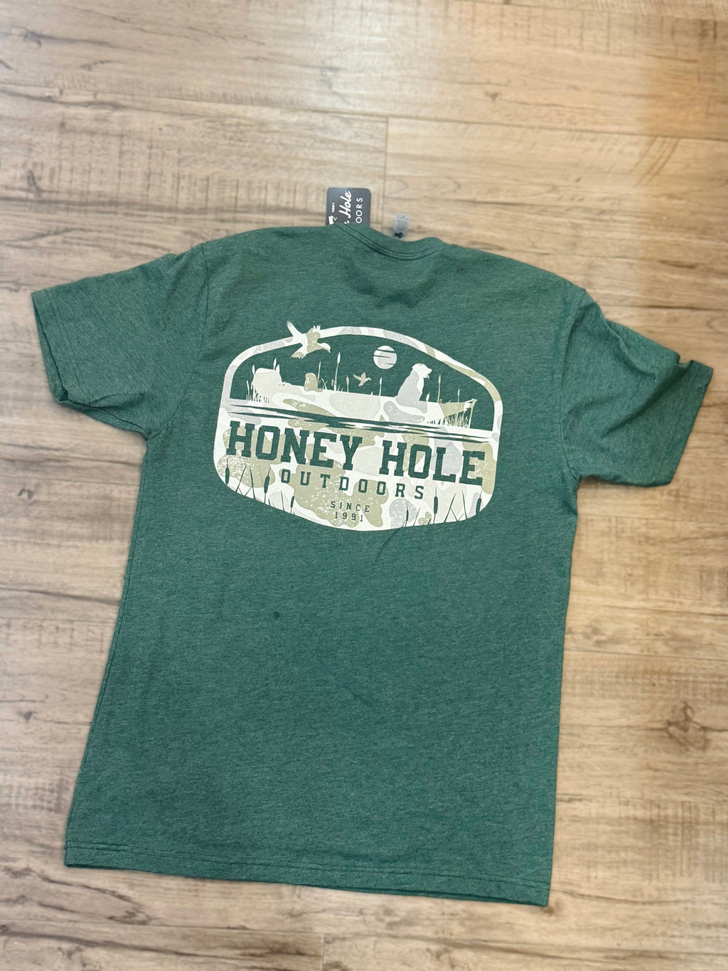 Honey Hole Short Sleeve Boat Buddy