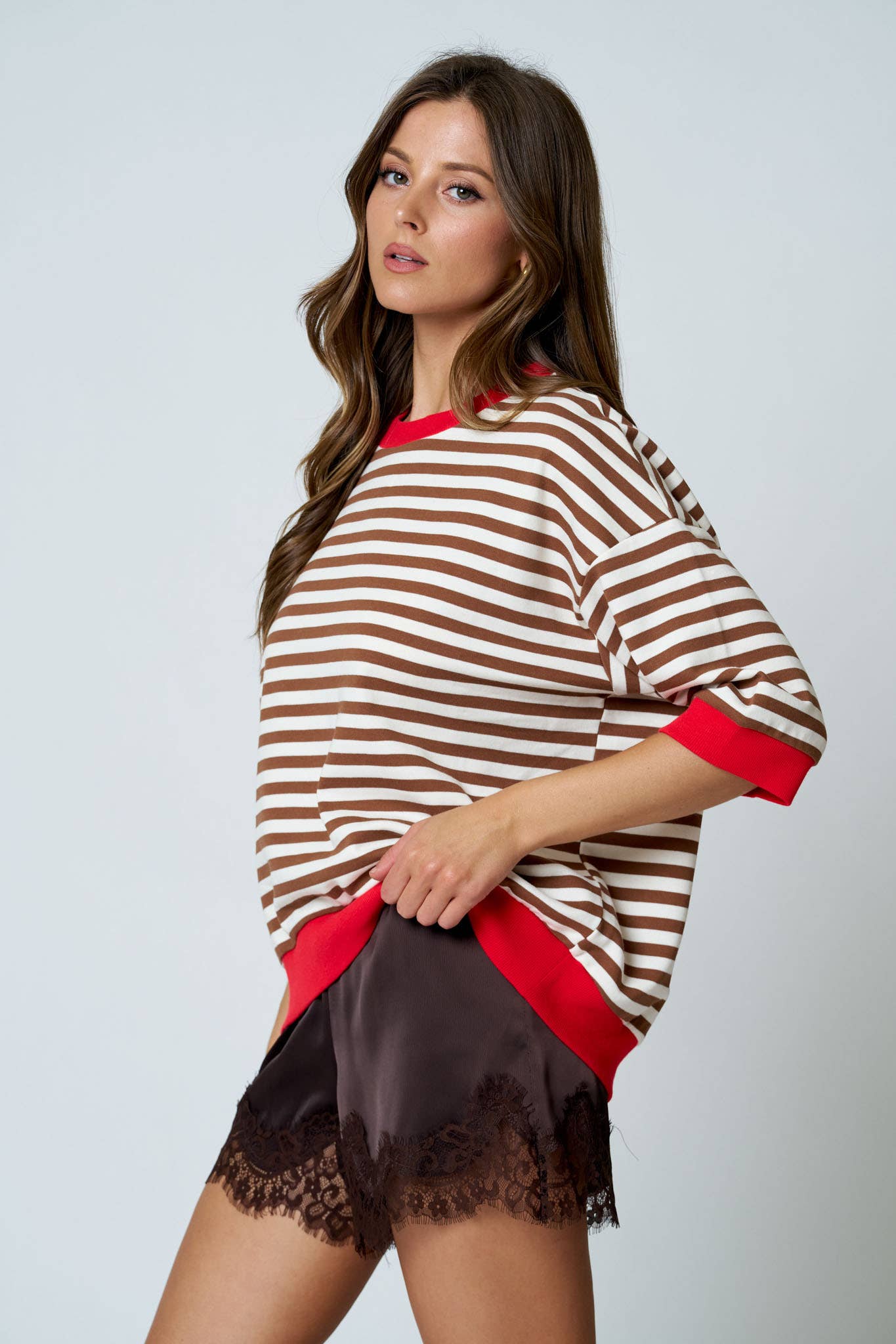 COLORBLOCK TRIM STRIPE SHORT DROP SLEEVE KNIT TOP